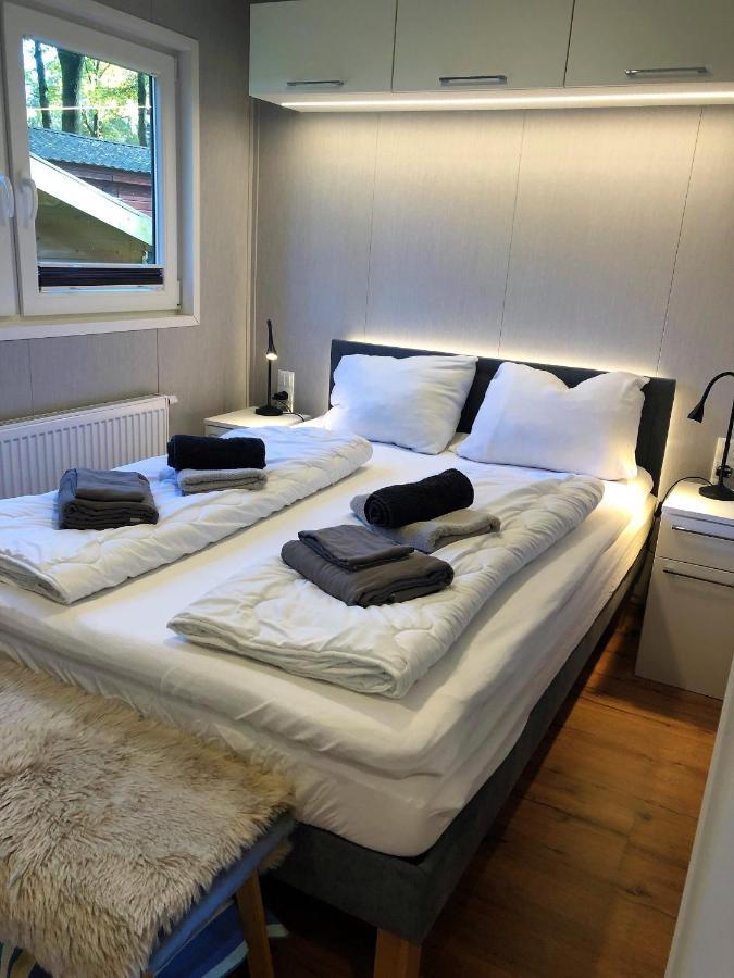 Luxe Chalet Leeuwenhart - Recreation Only Hoenderloo Eksteriør billede